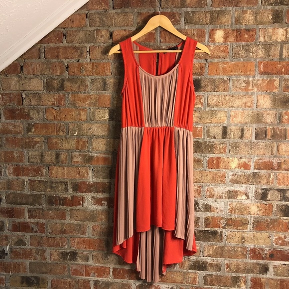 Potter's Pot Dresses & Skirts - BOGO 🆓 orange & beige color block high low dress